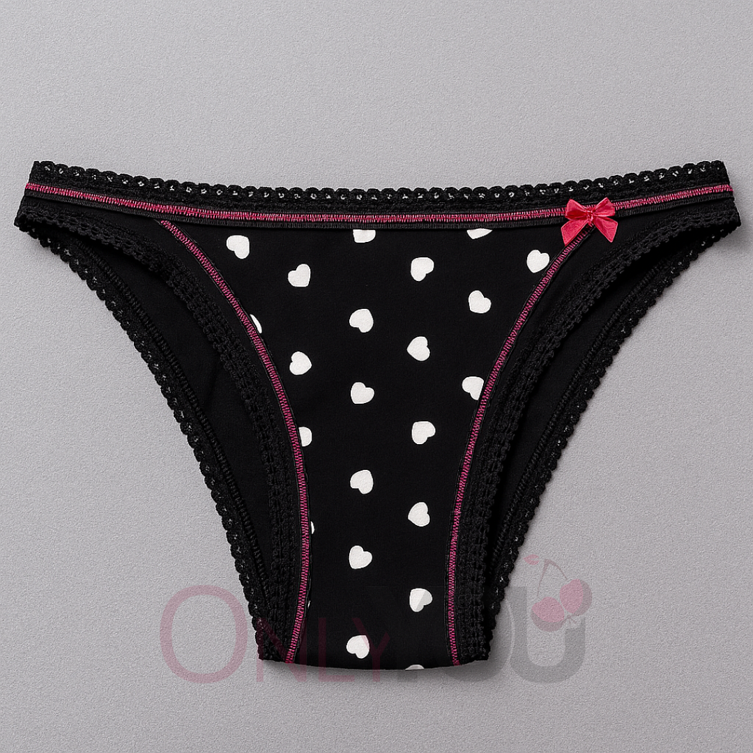 Памучни бикини лента Maris 121m Black Heart Памучни бикини лента Maris 121m Black Heart