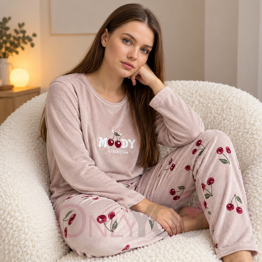 Дамска пижама от кадифе 13313 Moody Cherry